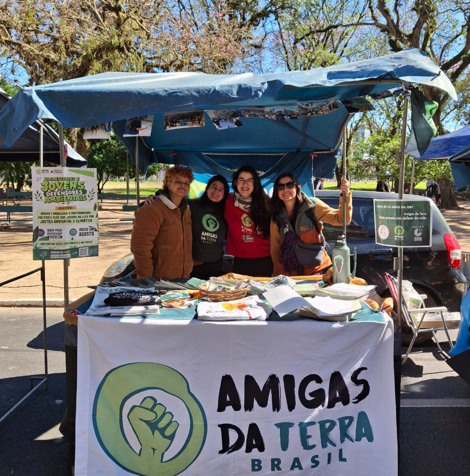 ATBr dialoga sobre justiça climática e ambiental em feiras agroecológicas de Porto Alegre