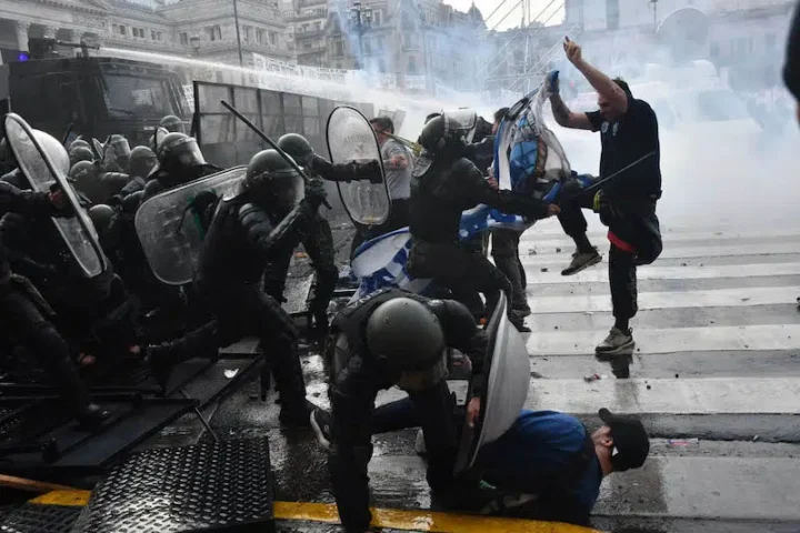 Acabar com a repressão na Argentina já!