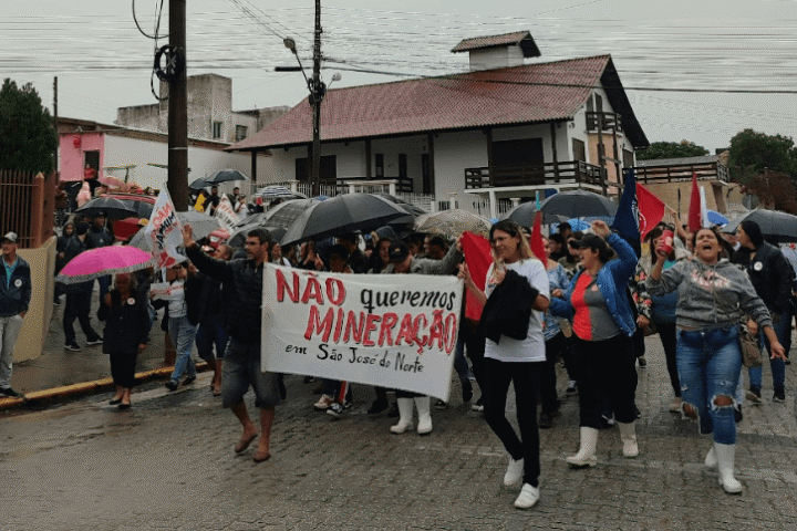 Água em risco: Projeto Retiro prevê a extração de titânio e outros minerais ameaçando territórios de vida em São José do Norte (RS)