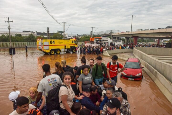 INUNDAÇÃO NO RS: A emergência é climática, a responsabilidade é política. A solidariedade, a nossa força